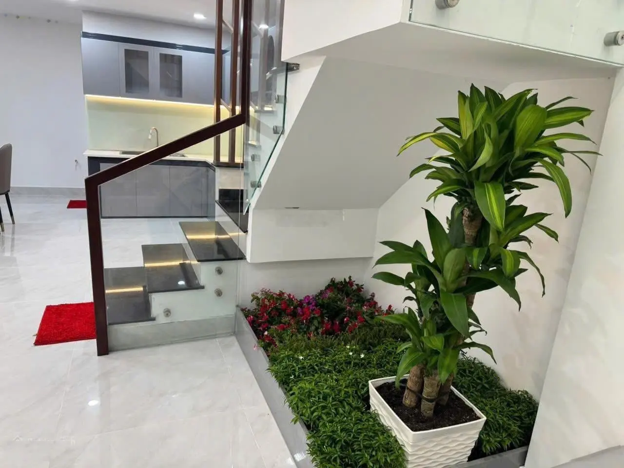 Bán nhà 1 xẹc Hà Huy Giáp,hẻm xe hơi. Quận 12