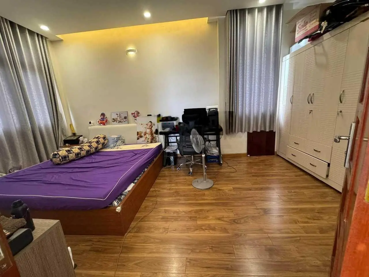 Bán nhà 3 tầng mới đẹp 4 phòng ngủ - hẻm xe hơi - Gò Cát - Phú Hữu - Quận 9, 4.5x tỷ
