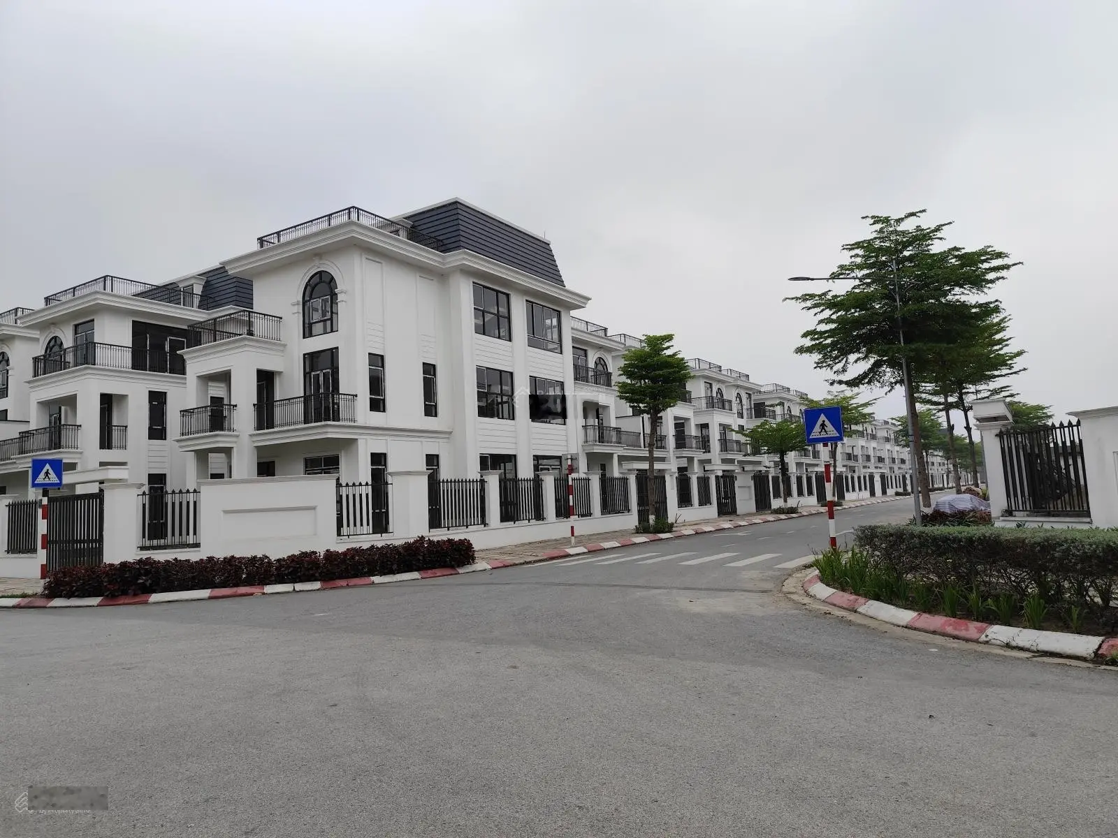 Bán BT HUD Me Linh Central, giá thỏa thuận, 250m2, 4PN, 3WC, Mê Linh, Hà Nội hàng hot