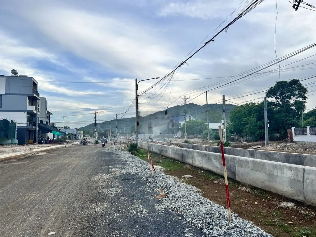 BÁN LÔ ĐẤT VÍP NHẤT THỊ TRẤN PHƯỚC HẢI - ĐẤT ĐỎ NGAY BIỂN