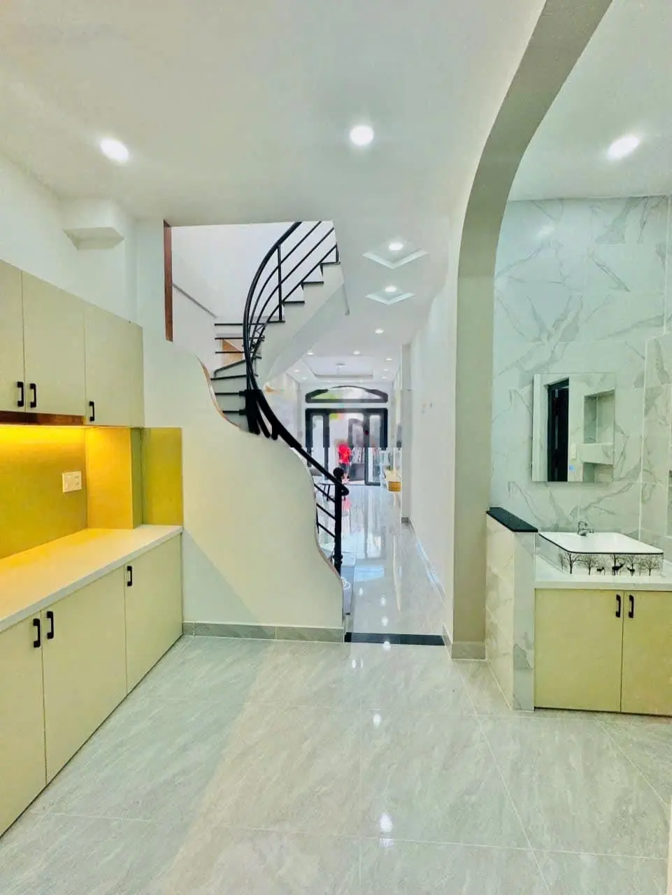 Bán nhà chính chủ tại Phổ Quang - Tân Bình - DT: 44m2, sổ riêng/hợp đồng thuê 13tr/th