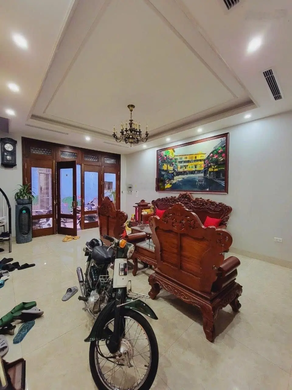 Chính chủ bán nhà Tôn Đức Thắng - ngõ ô tô tránh - ô vào nhà - 70m2 - MT6m giá chỉ hơn 200tr/m2.