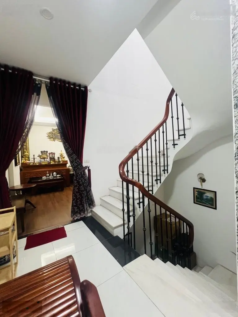 Bán nhà mặt phố trần hòa- 6 tầng thang máy -69m2-mt4.2m- vỉa hè 5m- vừa ở vừa kinh doanh