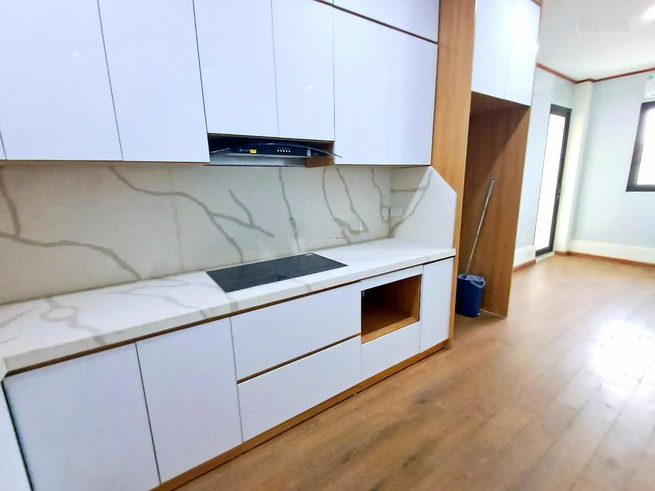 8.15 tỷ - 45m2 - 6 tầng mới - thang máy - Bạch Mai - Hồng Mai - HBT 0985826871