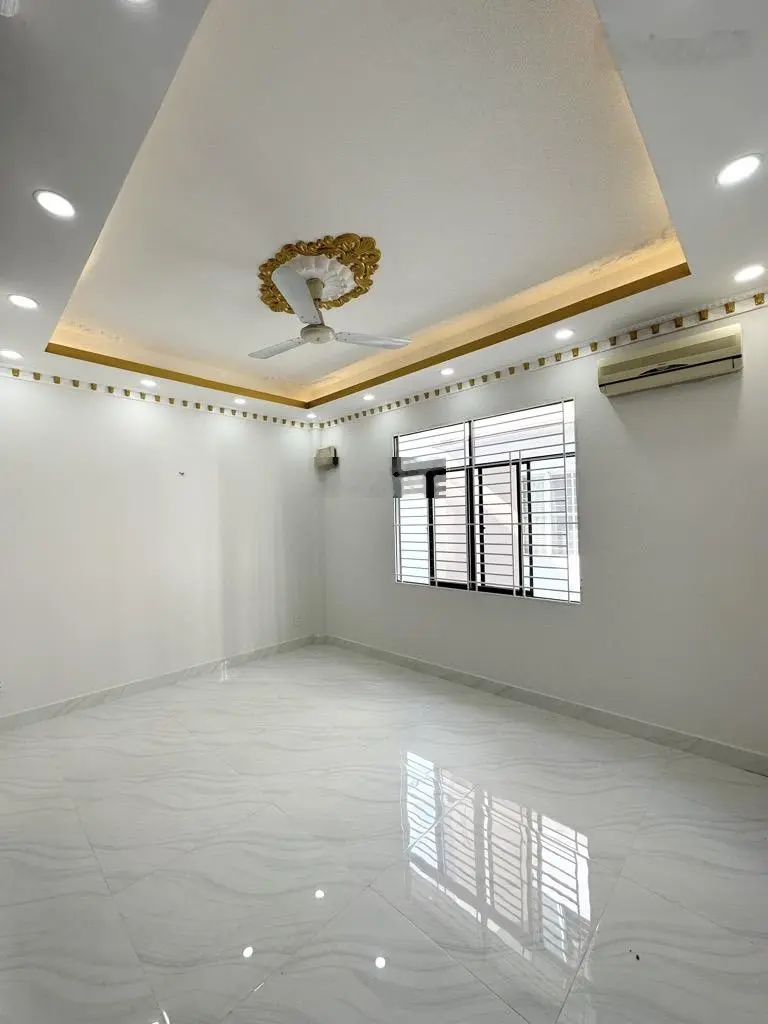 Bán nhà 5 tầng HXH đường Thạch Lam, 82m2, nhỉnh 7tỷ (còn bớt)