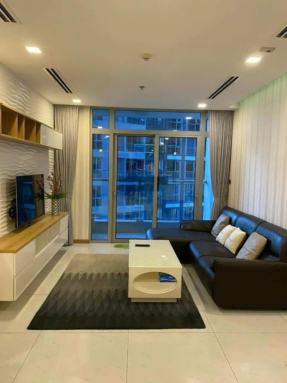 Siêu vip! Bán nhanh căn Park 1, 3PN giá siêu tốt Vinhomes Central Park - LH 0942 570 ***