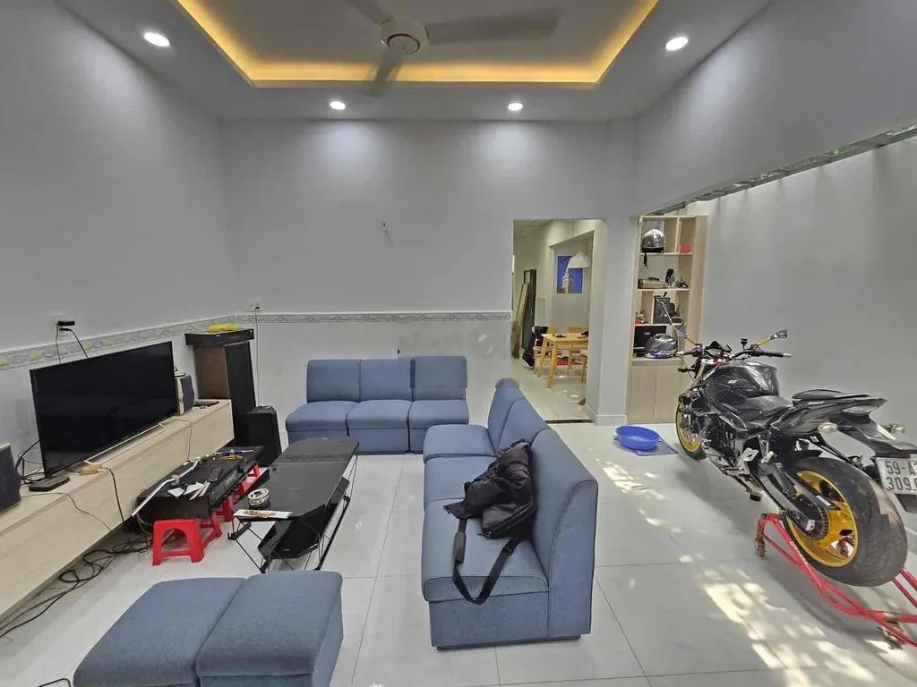 NHÀ BÁN HIỆP BÌNH PHƯỚC THỦ ĐỨC DT:73M2 GIÁ 3TỶ HƠN