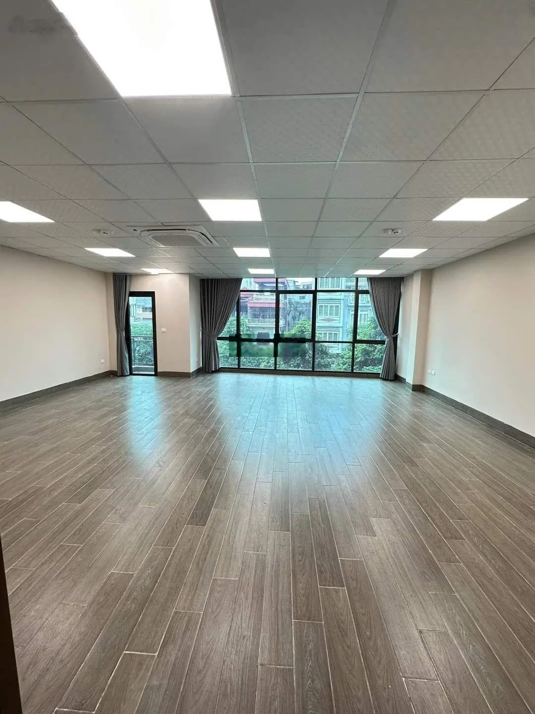 Cực hiếm, bán nhà Hàm Nghi - Nguyễn Đổng Chi, 45m2, 5 tầng, lô góc, 2 mặt đường ô tô, giá hơn 12 tỷ