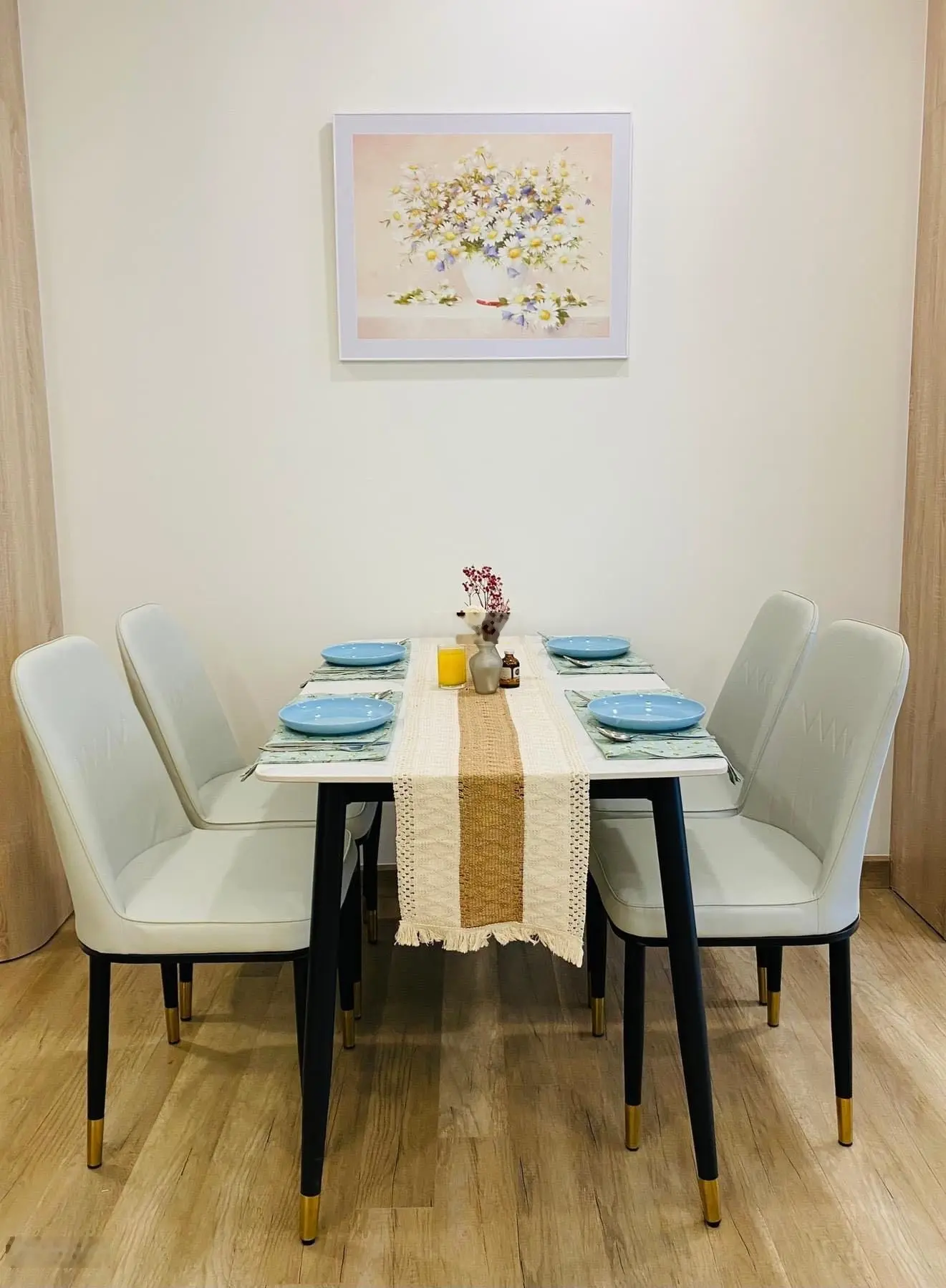 Bán nhanh căn hộ 68m2 2PN 2VS giá 2.680 tỷ tại Sky Oasis Ecopark tầng trung, view thoáng có đồ