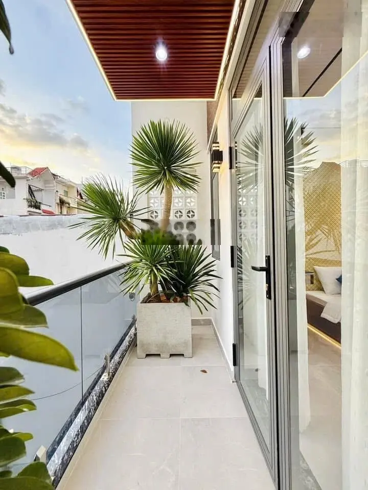 Cô 8! Cần Tiền Bán Gấp Nhà Đường Lý Chính Thắng,P.Võ Thị Sáu,Quận 3,Giá:4,57Tỷ/75,5m2/3 Lầu Sổ Sẵn