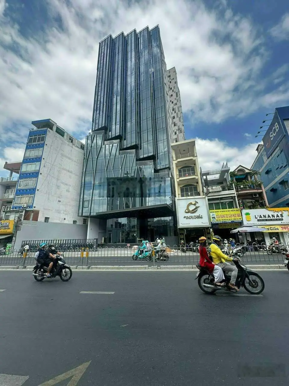 Khan hiếm !!! Bán Tòa nhà Kỳ Đồng, Quận 3(13x30m) - hầm 8 tầng - HĐT: 350 tr/th - giá 95tỷ