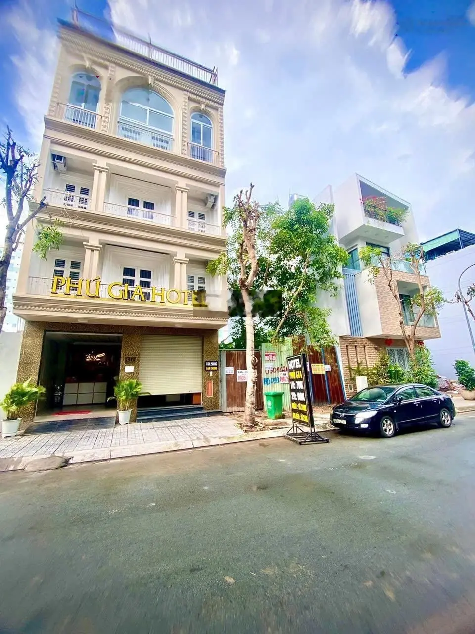 Bán khách sạn đẹp, mới nhất khu Công Ích Quận 7 TP HCM