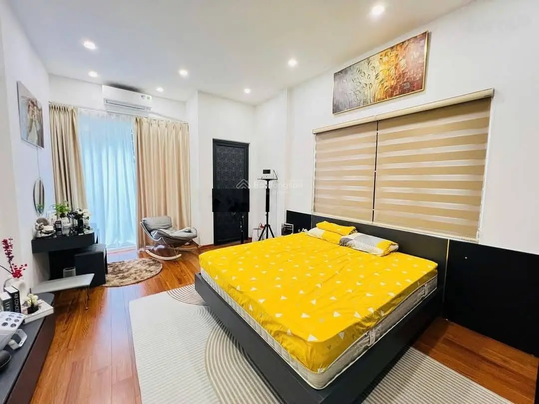 Bán nhà dân xây TT Tây Hồ - diện tích 50m2x4T - 2thoáng - ô tô đỗ cổng - giá 8.8 tỷ