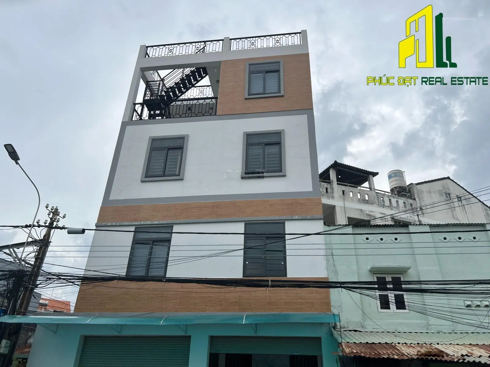 Bán nhà 3 lầu mặt tiền kinh doanh đường Nguyễn Tri Phương, gần Aeon Mall Biên Hòa