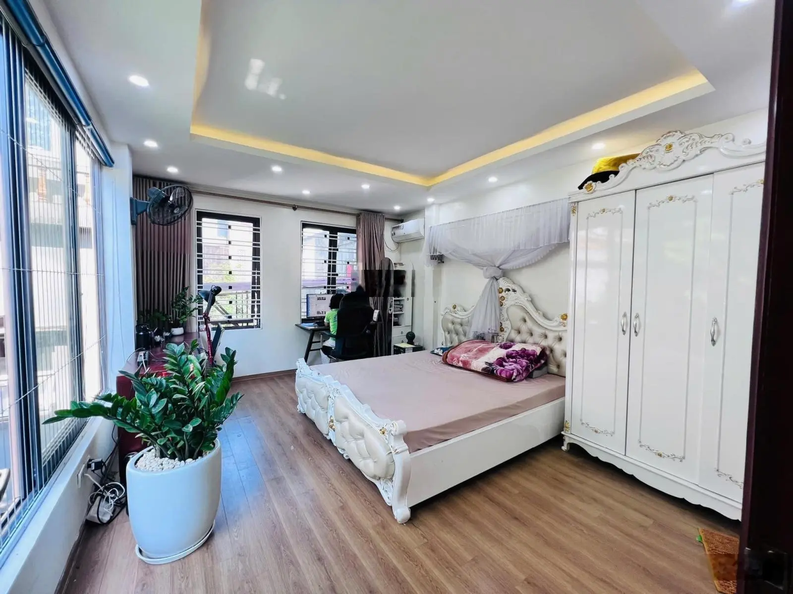 Bán cực gấp !!! Nhà đẹp phố Khương Đình 36m*5T*3.8m MT - gần phố - ngõ thông - ô tô - hơn 6 tỷ