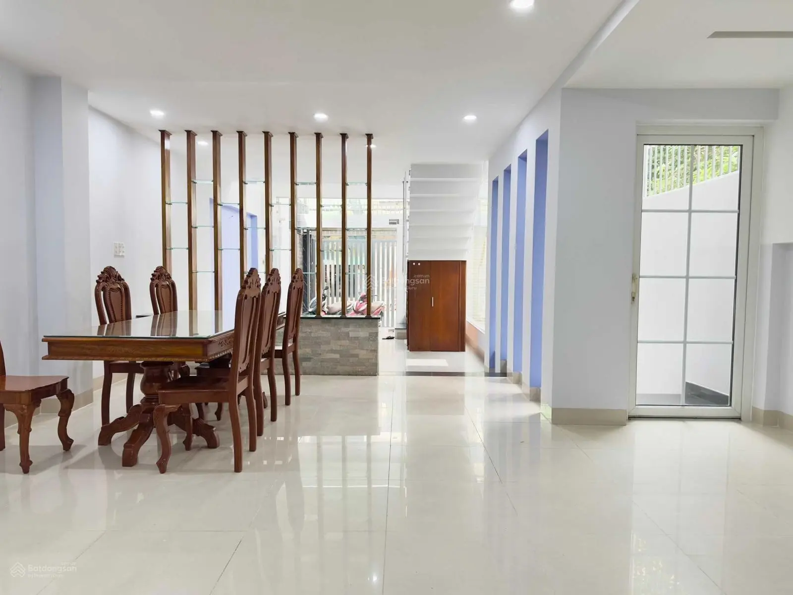 Bán nhà biệt thự mini 1 trệt 4 lầu KDC D2D Thống Nhát, Biên Hoà. 6x22m. Giá 12,9 tỷ. TL chính chủ
