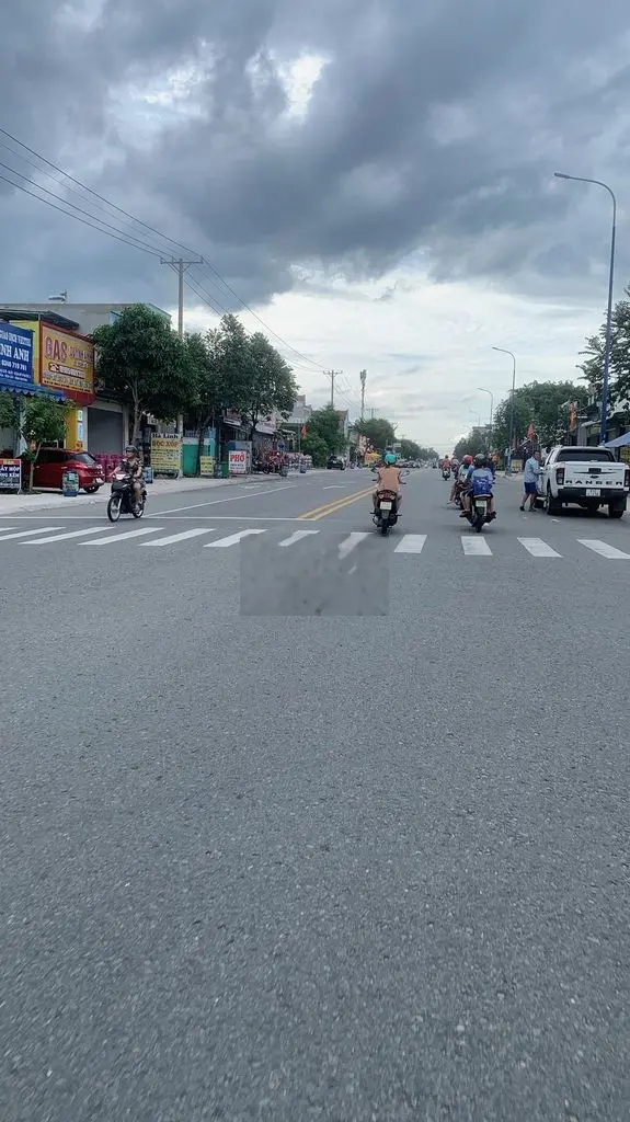 tôi chính chủ kẹt ngân hàng cần bán nhanh lô đất 150m2