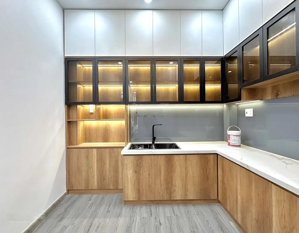 Hiếm - Phú Nhuận - Huỳnh Văn Bánh - hẻm nhựa 10m xe tải tránh - sát mặt tiền - 4tầng - hơn 9tỷ