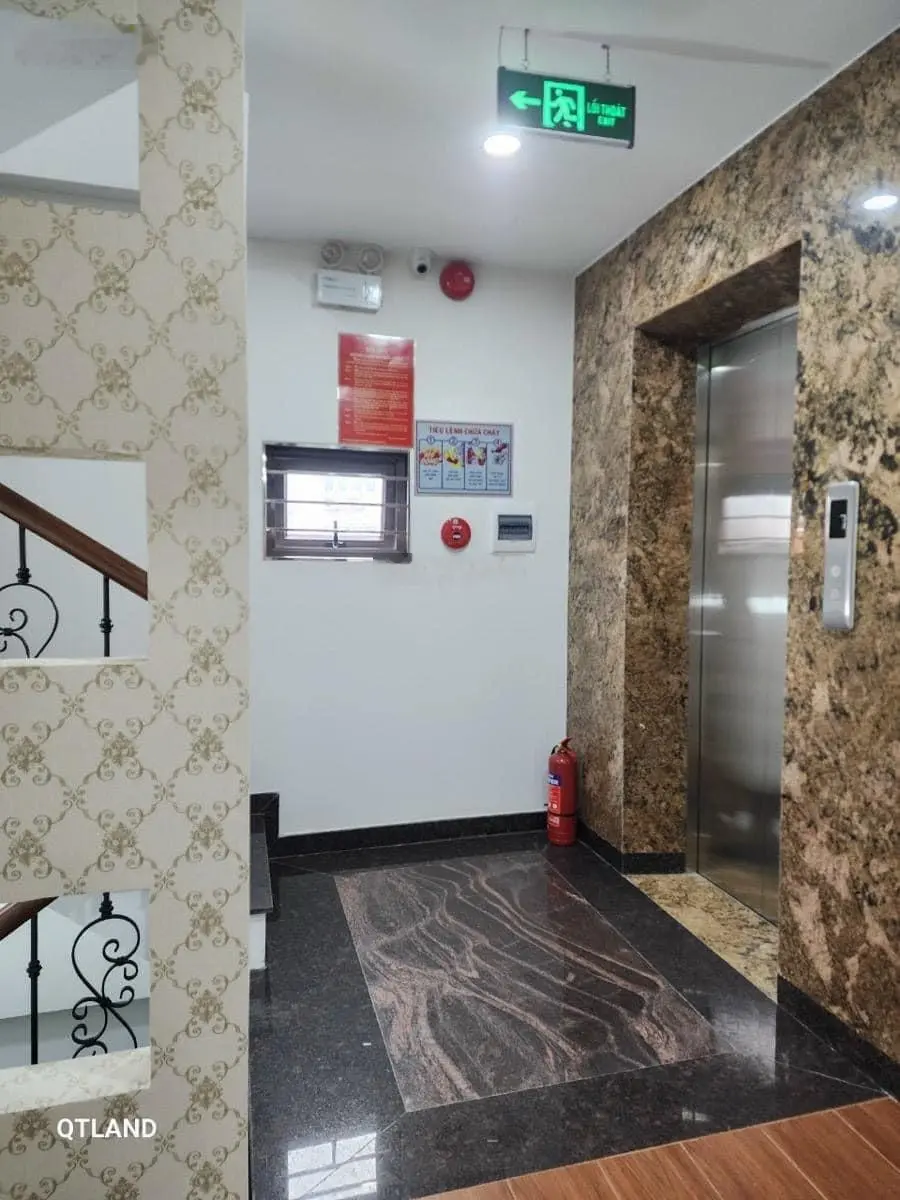 Bán Nhà Giêng Mặt Phố Nguyễn Khang Diện Tích 70m2 Chính Chủ
