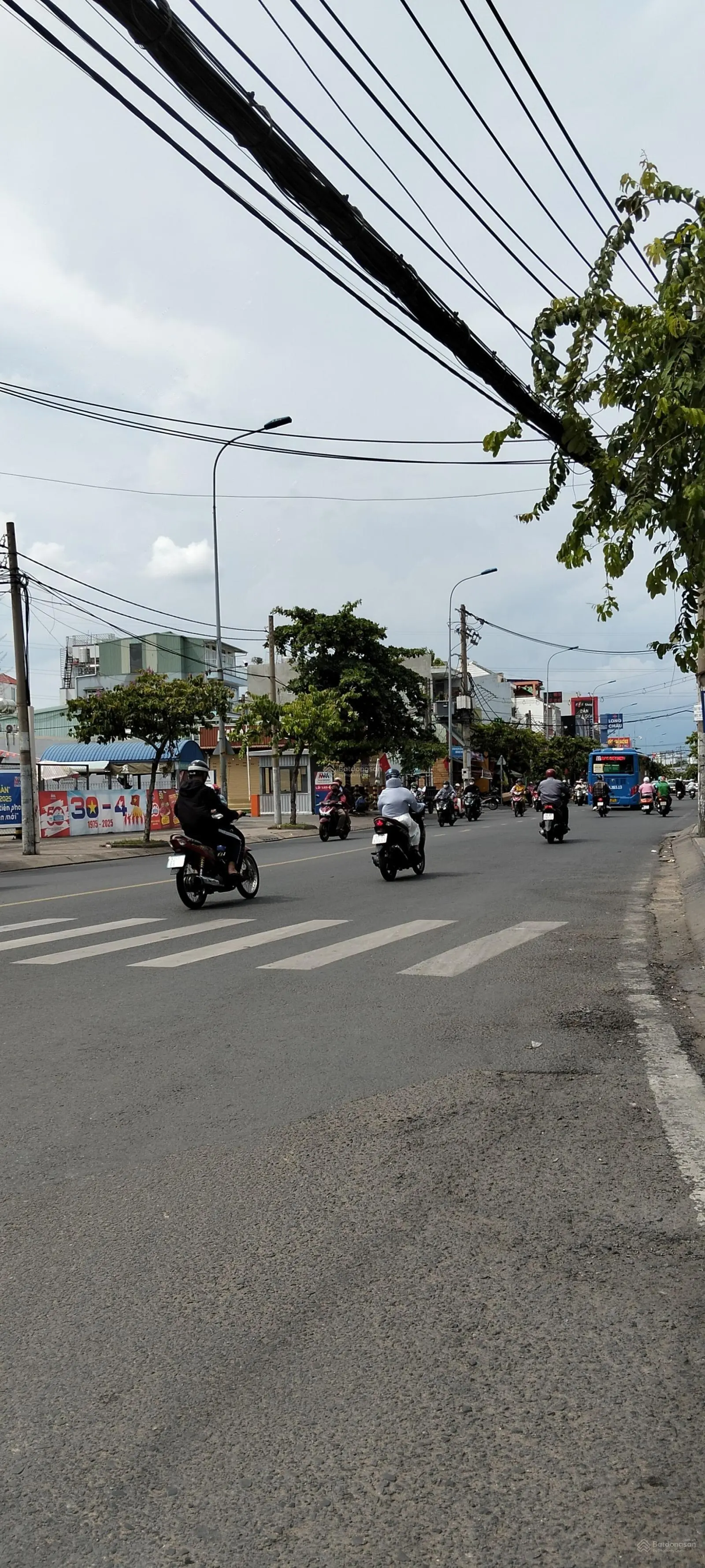 Bán nhà hẻm 8m kha Vạn Cân, Linh Đông, Thủ Đức