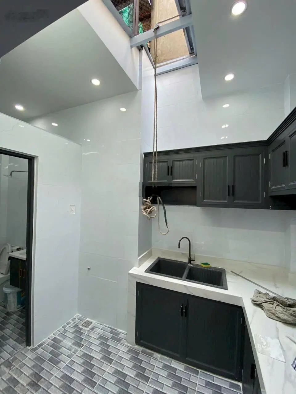 Chỉ 86tr/m2 có ngay nhà sau lưng căn mặt tiền Quận 11 - 68m2 mà chỉ 5.88 tỷ - chiều ngang gần 5m