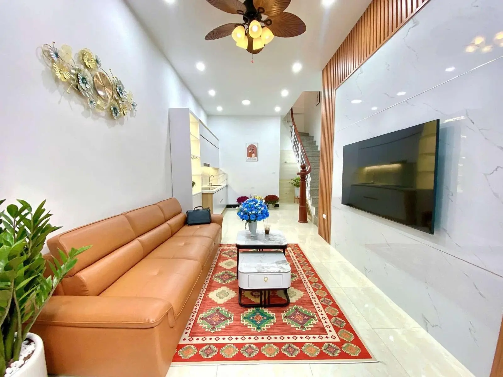 Bán nhà đường Cầu Giấy, thoáng trước sau,thang máy, 50m ra ô tô tránh, chủ tự xây, 37m*6T, mt4,5m .