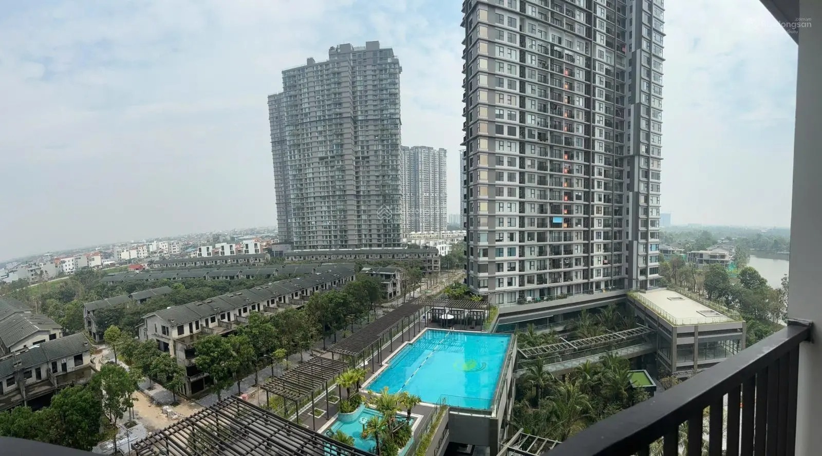 Bán căn hộ 2N2VS Haven Park đầy đủ nội thất 58m2 view hồ bơi giá 3ty3 bao phí