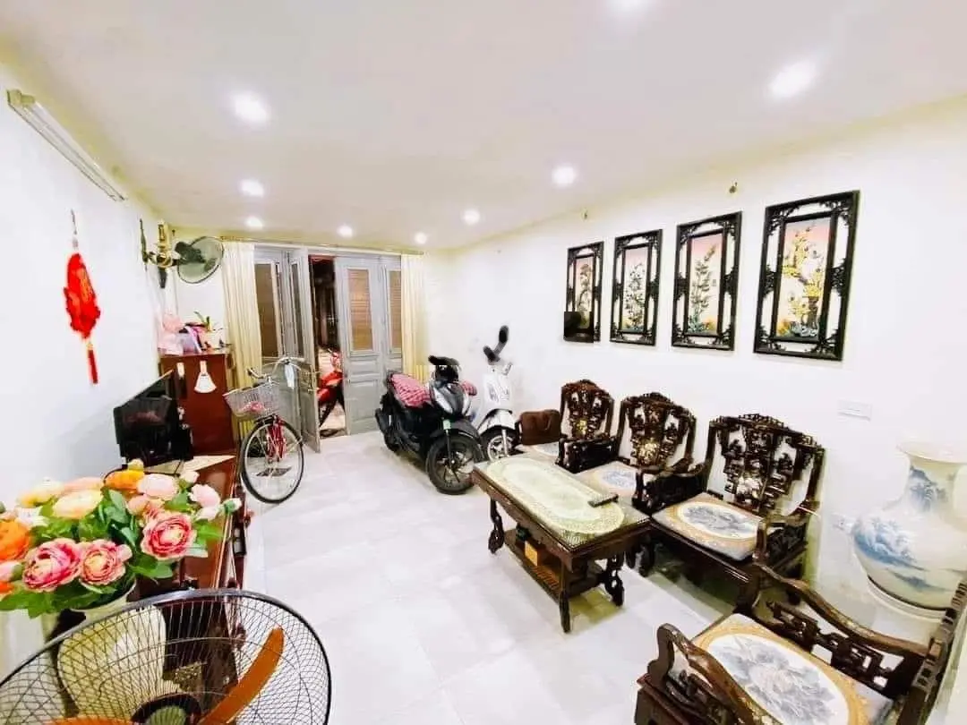 Bán nhà Nguyễn Lương Bằng.Nhà đẹp.Thiết kế đẹp.Ba gác qua nhà.DT 45m2-3 tầng-MT 3.3m.Giá 7,8 tỷ