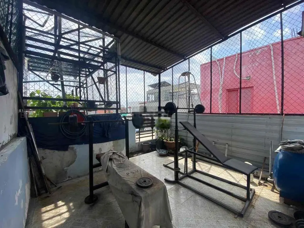 nhà nhỏ 5 tầng gửi 1%