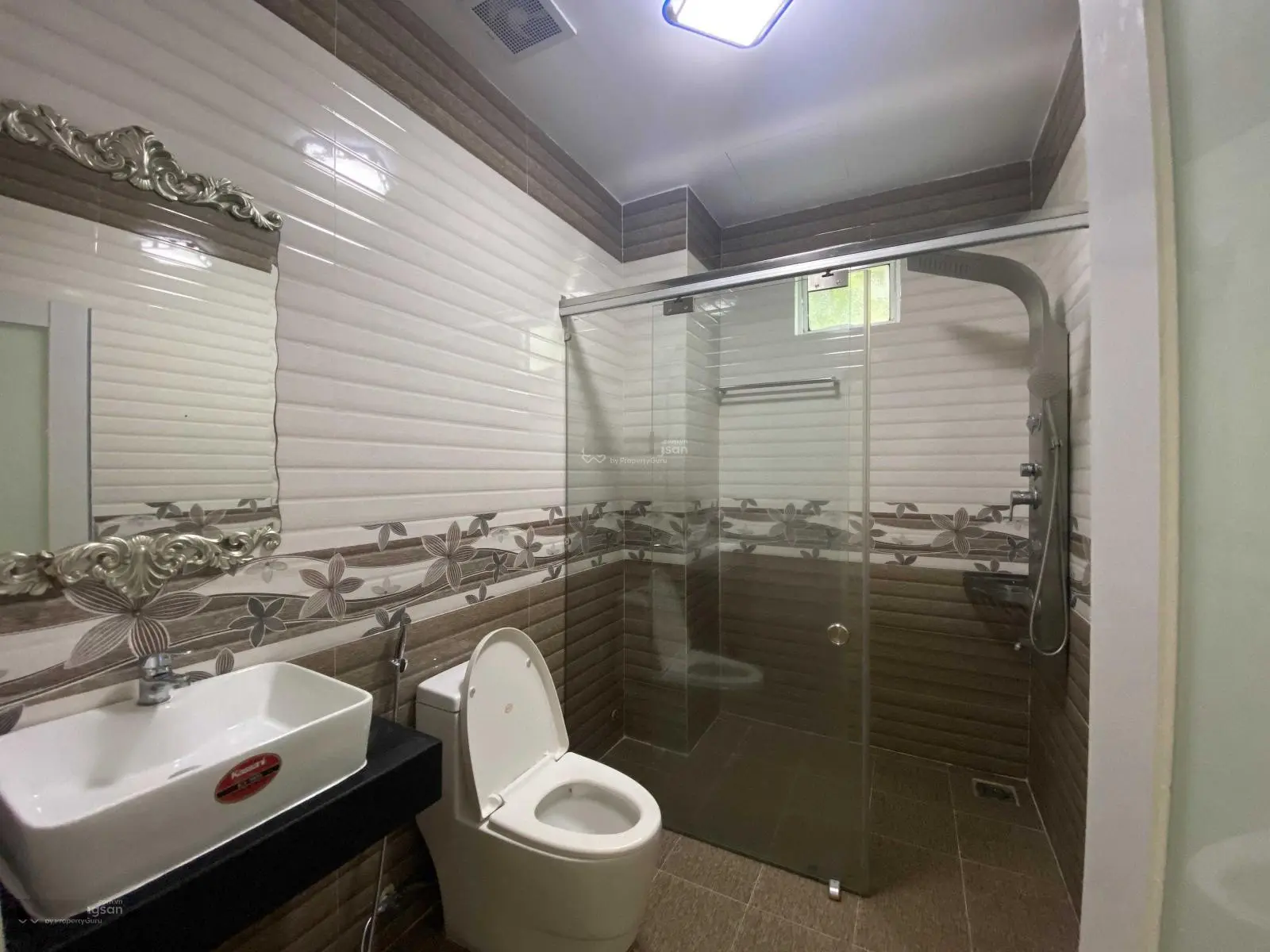 Nhà 1 trệt 3 tầng đường B1 Vĩnh Điềm Trung, tp. Nha Trang