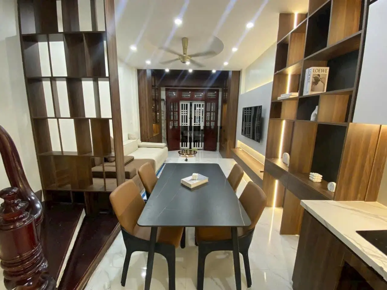 Nhà 3Tx45m2 full nội thất ô tô đỗ sát nhà Gần KDT Đô Nghĩa cạnh Đường Lê Văn Lương LH: 0968756604