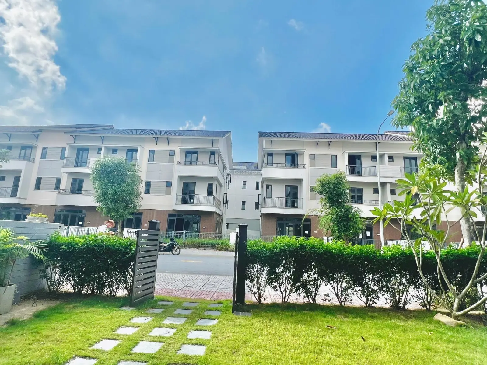 Nhà vườn giáp Hà Hội, diện tích 170m2, giá gốc chủ đầu tư vốn chỉ từ 2,8 tỷ, ân hạn gốc lãi 1 năm.