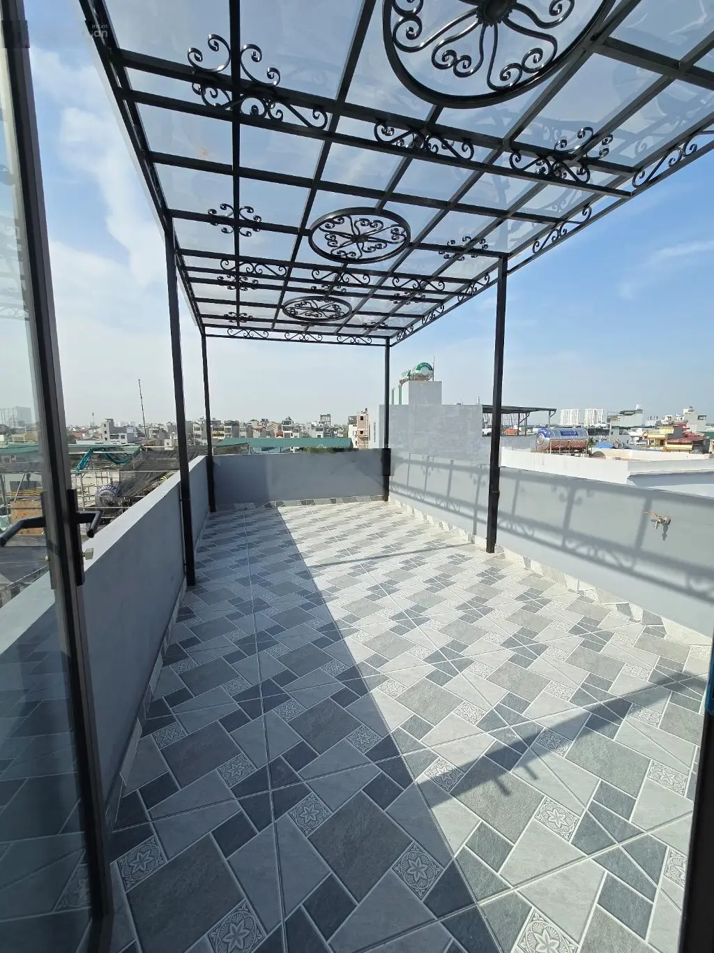 Siêu phẩm thạch bàn 40m2 x 6t thang máy gara ô tô ngõ thông kinh doanh tốt an sinh đỉnh cao