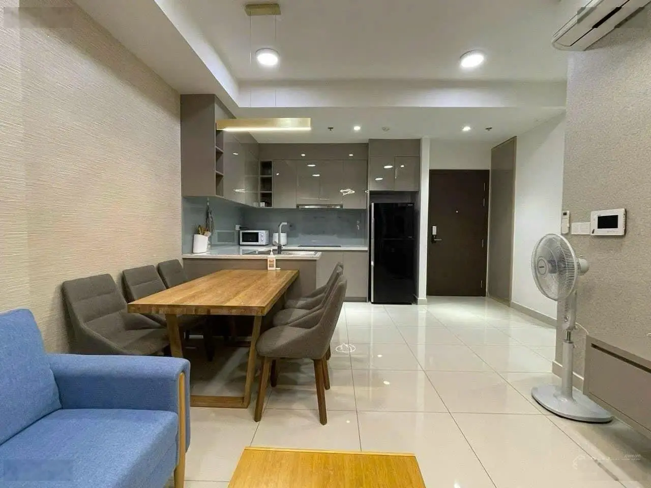 Bán căn hộ 2 pn tại hoa sen - lotus apartment, giá 3,2 tỷ vnd, 64m2