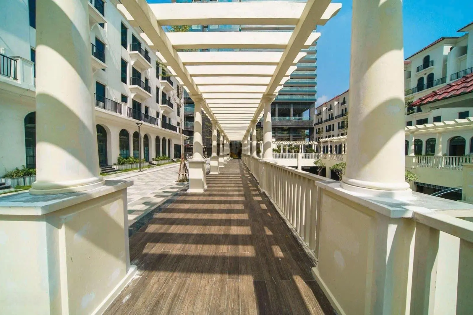 Mở bán Sky Villa Sunshine Golden River KĐT Ciputra 170tr/m2 full nội thất ký HĐMB ở ngay 0966 849 ***