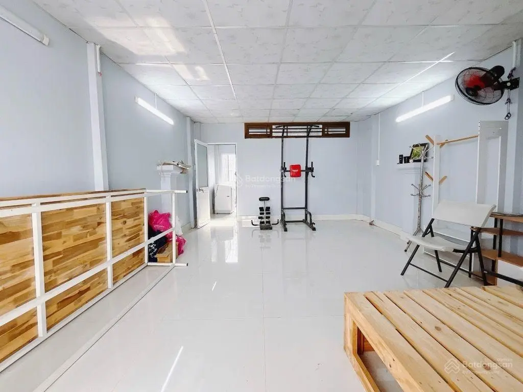 Xe hơi đậu trong nhà 4 tầng btct 60m2- 4,4*14- huỳnh tấn phát q7- chỉ nhĩnh 6 tỉ còn
