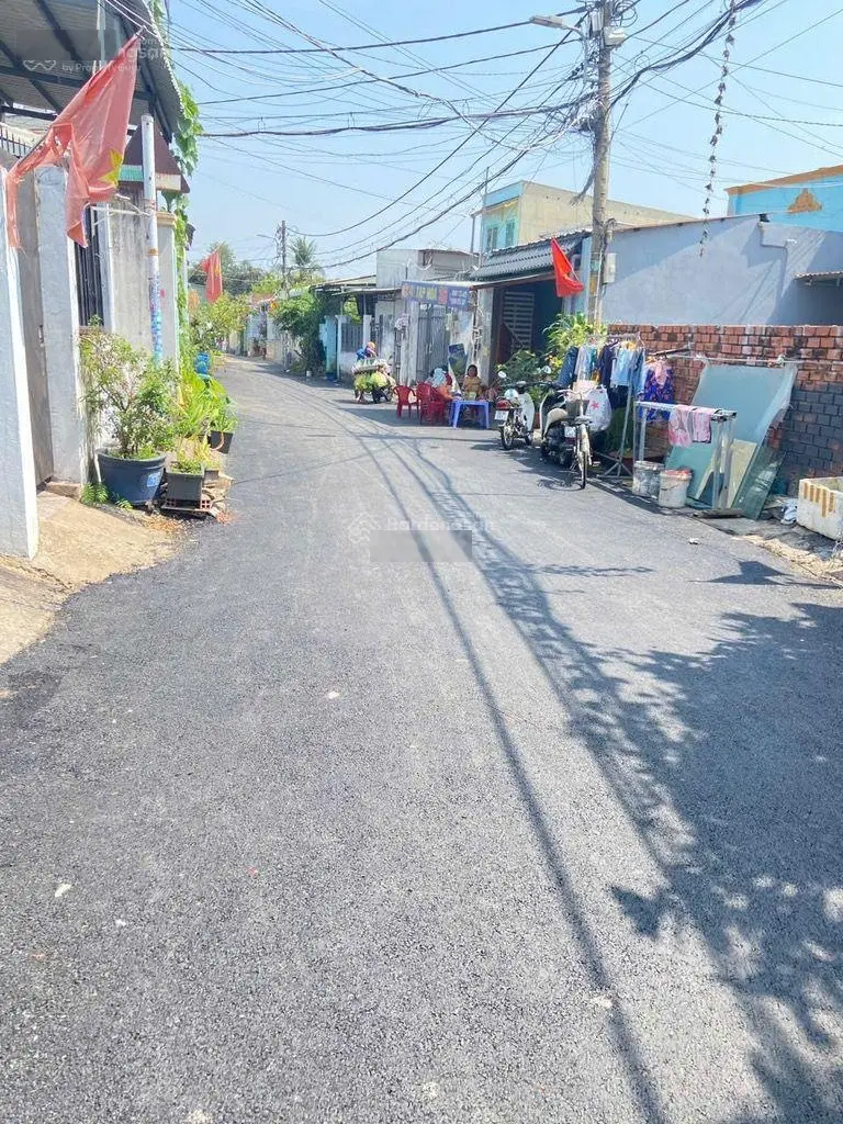 Bán nhà 2 lầu chỉ 4,25 tỷ Nguyễn Duy Trinh Q9. DT 54m2 SHR. LH 0777066878