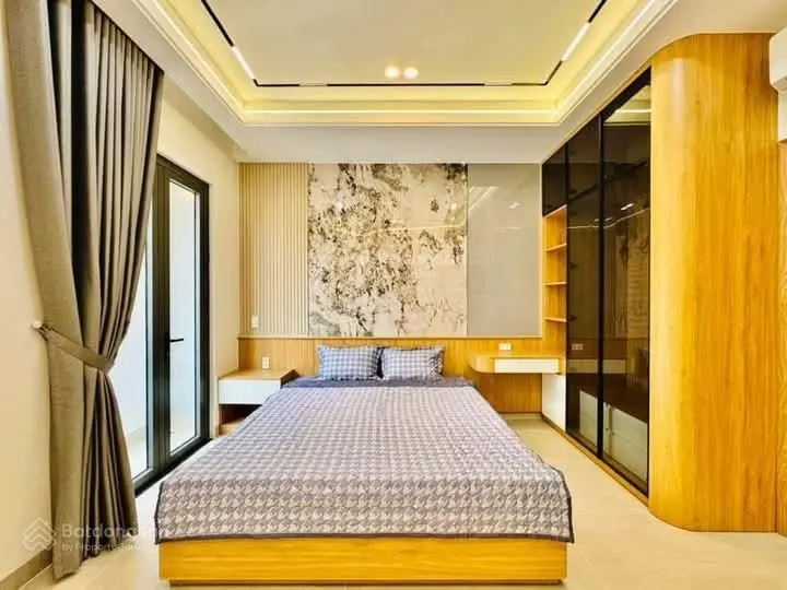 Nhà bán nhanh Lê Văn Sỹ, P14, Q3, giá 3tỷ150, DT 63m2, sổ hồng riêng.