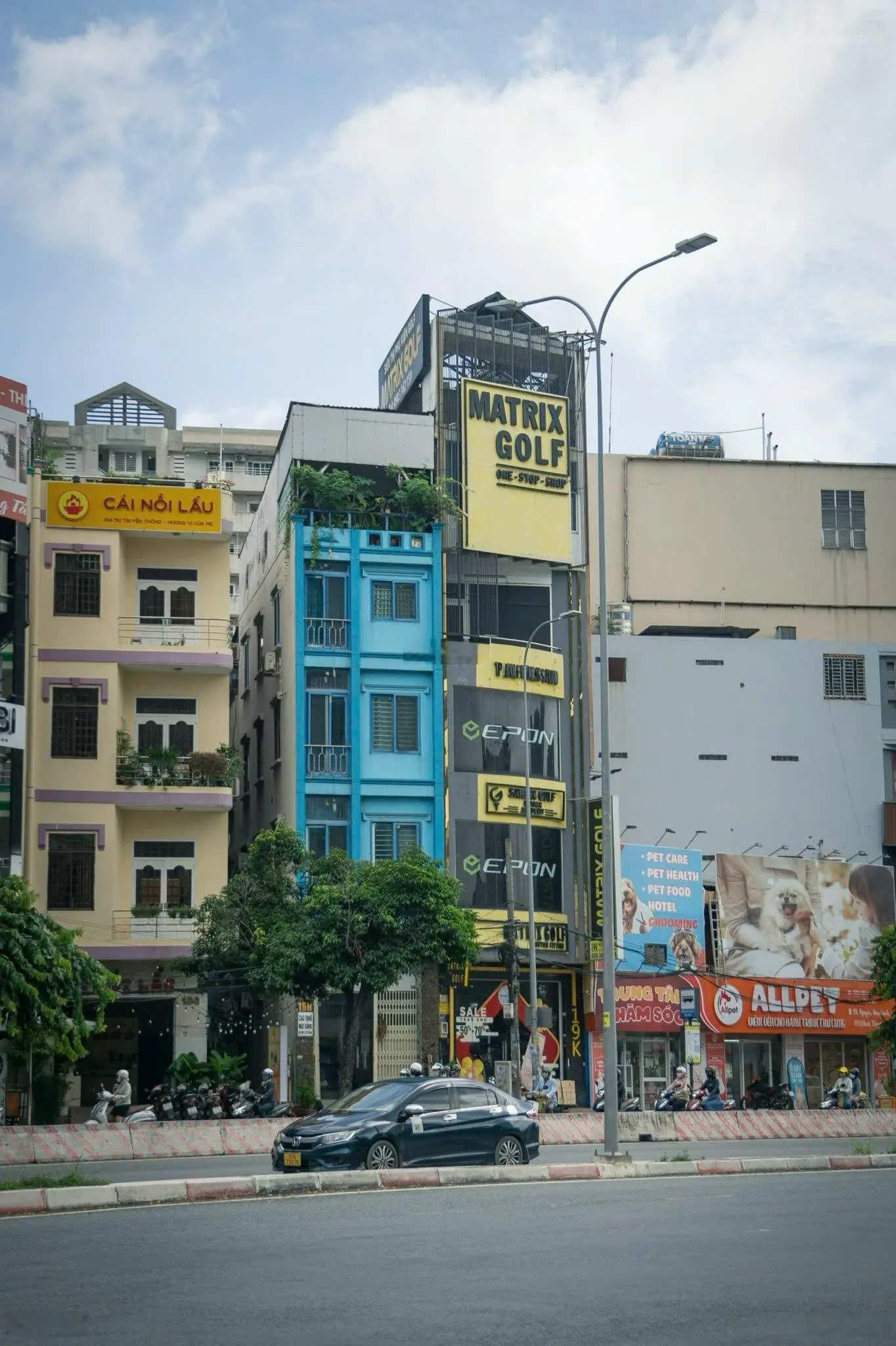 Duy nhất, không có ai bán, ngoài trừ căn này: MT Nguyễn Hữu Cảnh, đối diện JW Marriot