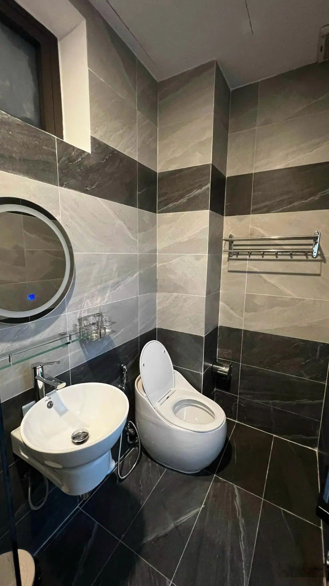 Bán nhà đẹp siêu vip gần biển mặt tiền Khuê Mỹ Đông, Ngũ Hành Sơn, Đà Nẵng