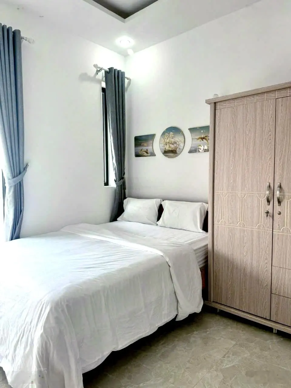 Bán toà căn hộ 5 tầng đường Lê Văn Tâm, gồm 15 phòng, dòng tiền 50tr/th, DT đất 90m2 - giá 8 tỷ8 TL