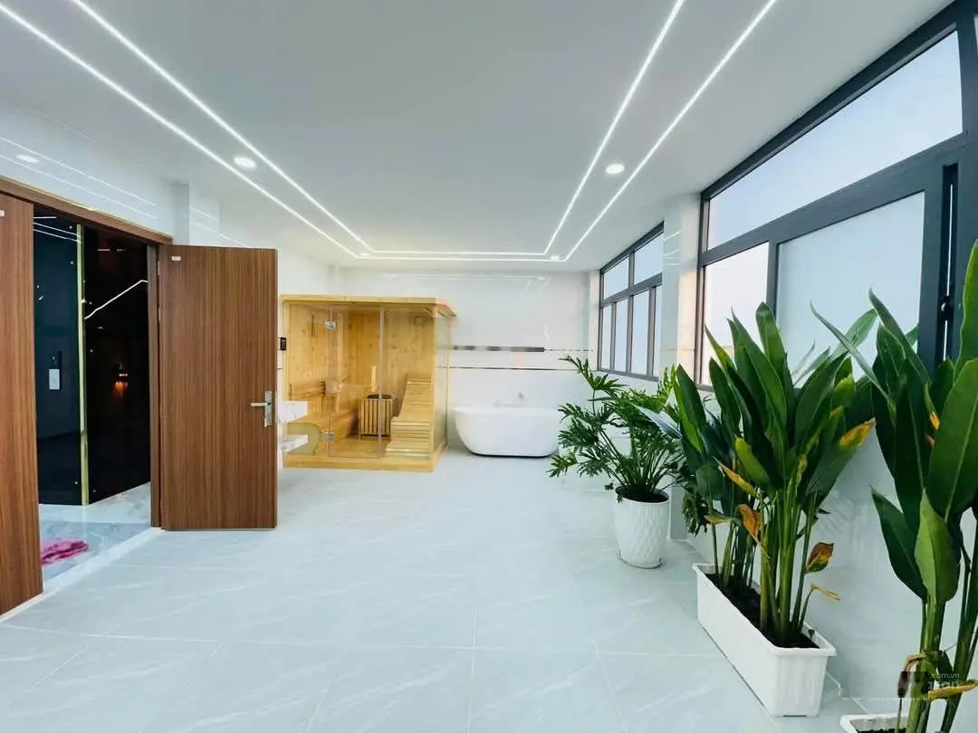Biệt thự mặt tiền 7x15m có thang máy, nội thất full đẹp đường 12m Tân Chánh Hiệp 10, Q12
