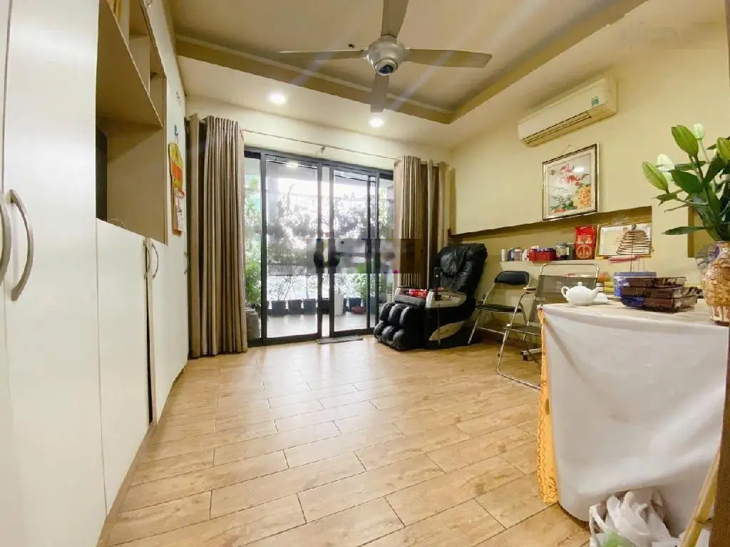 Bán nhà mặt tiền kinh doanh, 5 tầng- có thang máy, ( 5m x 19m), đường phạm ngọc thạch, quận 3