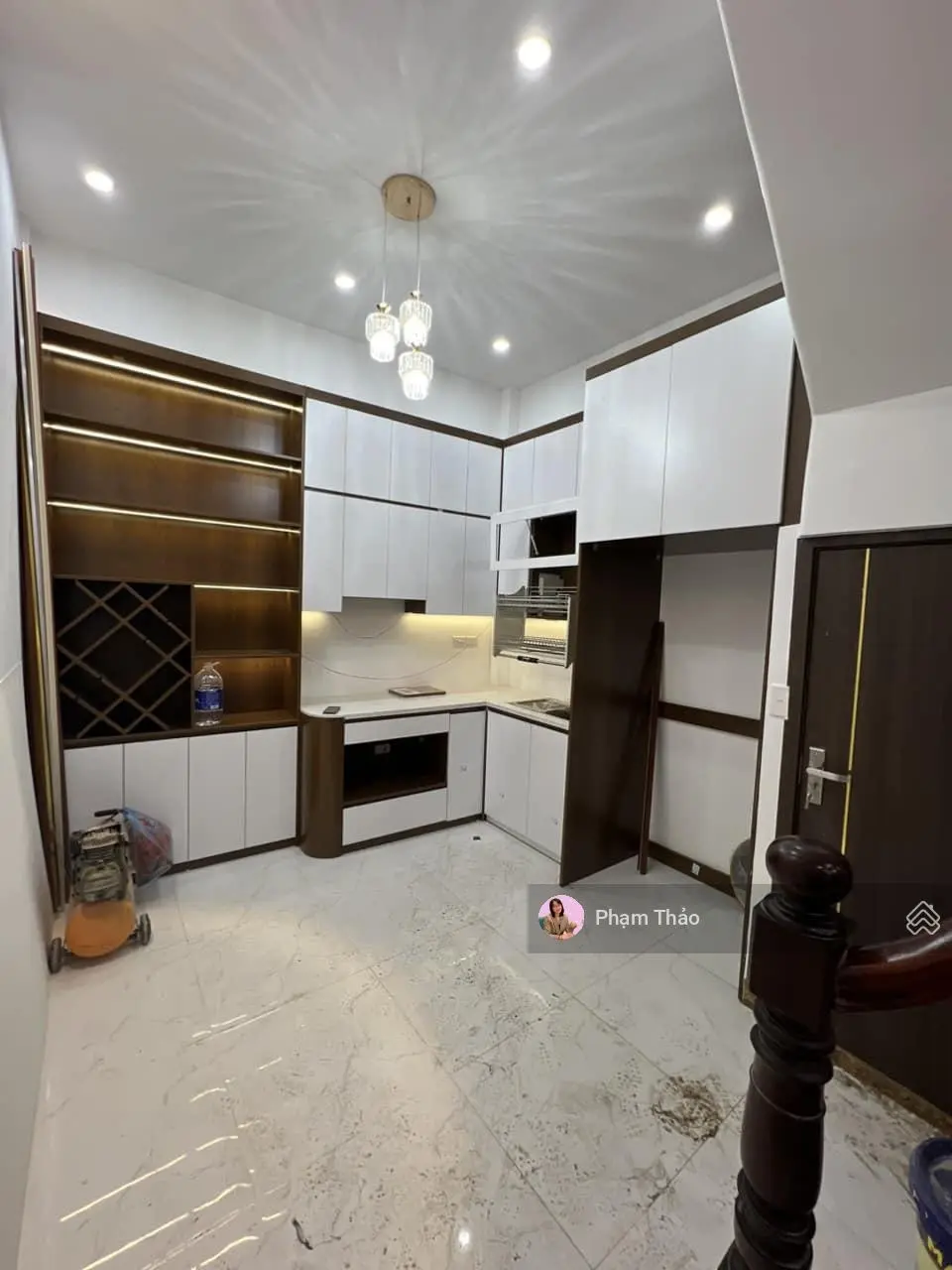 Mê Ly ! Tôn Thất Tùng cách phố 5m, 3m ra ô tô tránh, ô tô đỗ cửa kinh doanh ngõ đẹp. 42m2*4T