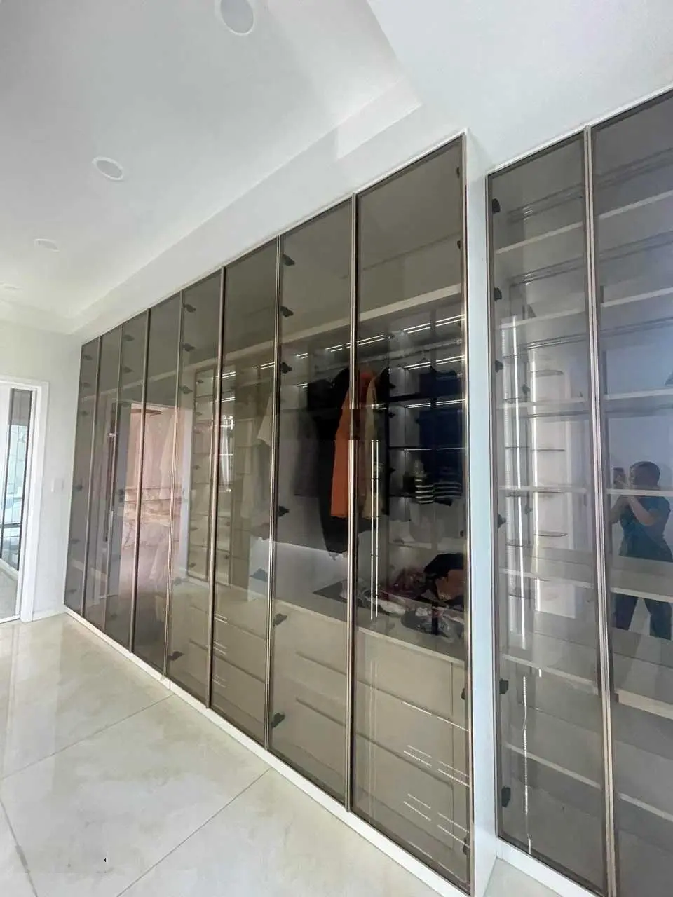 Định cư cần bán giá tốt căn Verosa Khang Điền diện tích 8x18.5m, full nội thất cao cấp có hồ cá Koi
