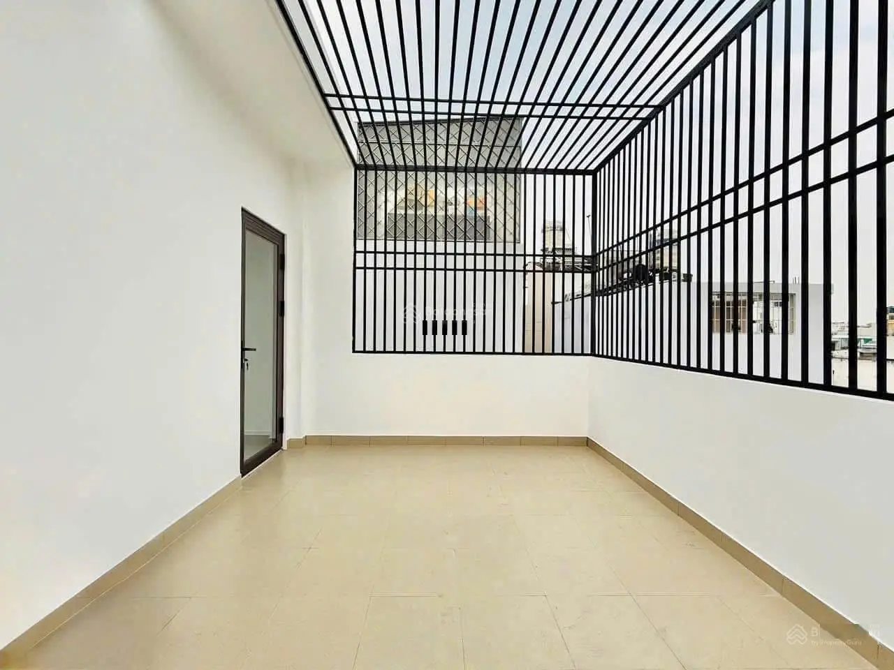 Bán nhà ngay Ngã 4 Phú Nhuận - MTĐ Cầm Bá Thước - P7 - Phú Nhuận, DT 49m2, Giá 3tỷ750, sổ riêng