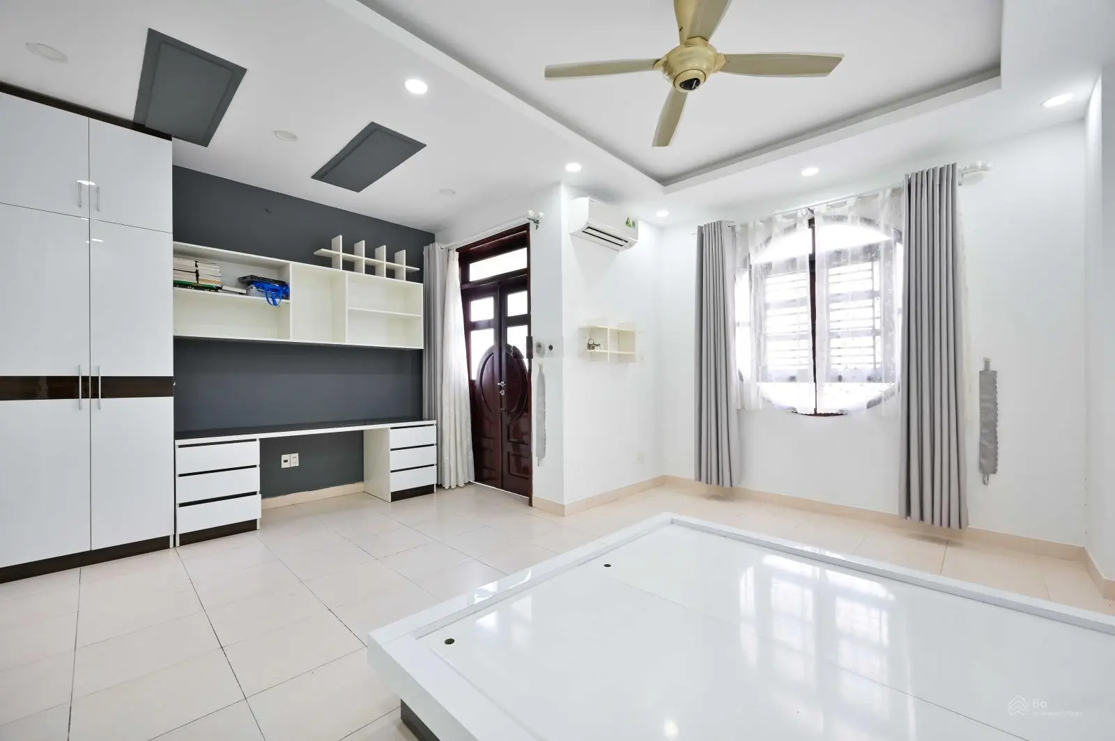 Hiếm! Khu VIP K300 phường 12 quận Tân Bình - Hẻm xe hơi - ngang hơn 8m (75m2) giá chỉ 12 tỷ