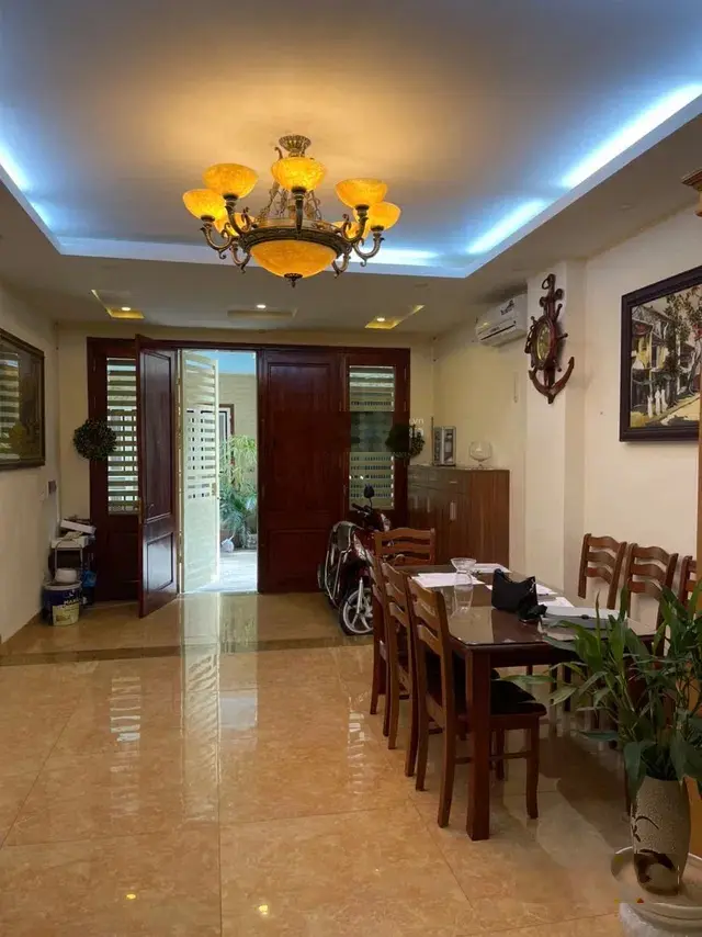 Nhà hiếm Nguyễn Chí Thanh - DT 50m2 4 tầng - MT 4,2m - 11,1 tỷ