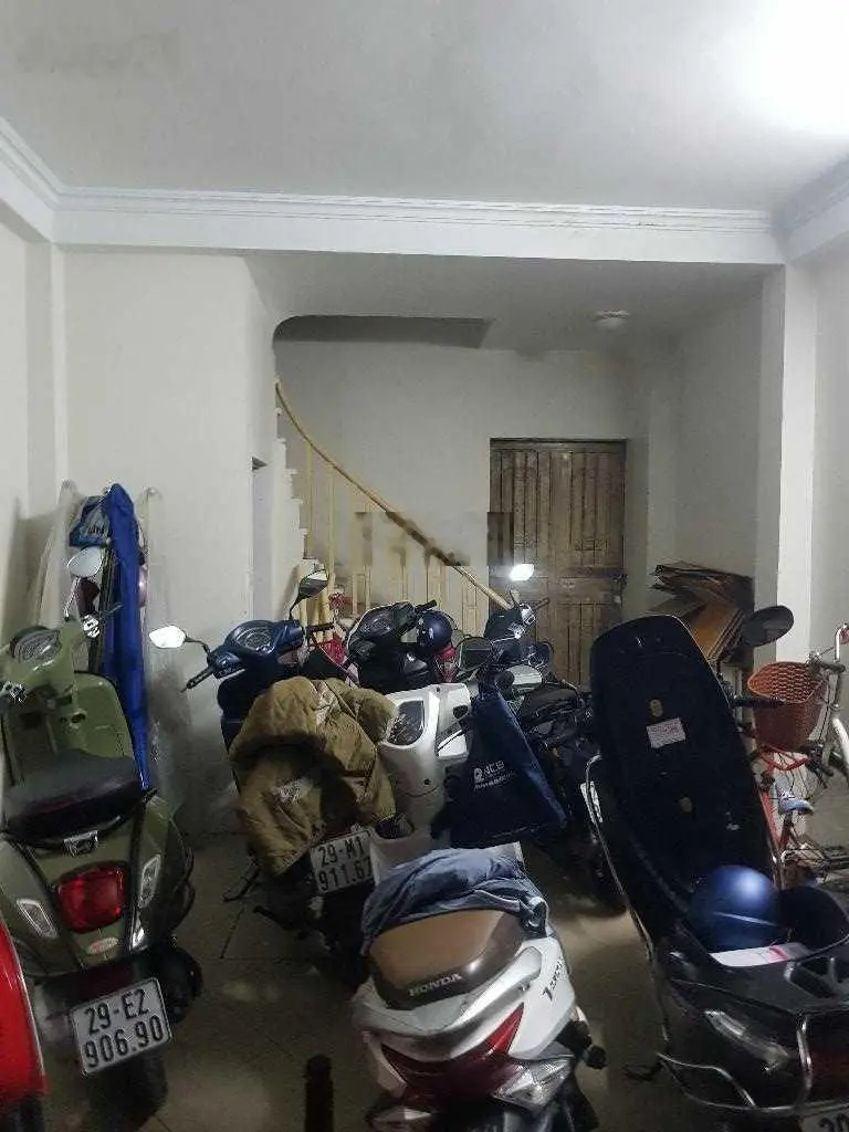 Bán nhà phố Thái Hà, ngõ ô tô, gần phố 91m2 - mặt tiền 5.25m