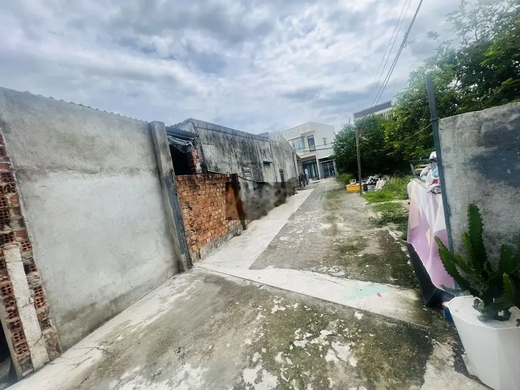Nhà C4 mới đẹp ngang 6m kiệt betong 3m5 đường Sông Đà - Bình Kỳ